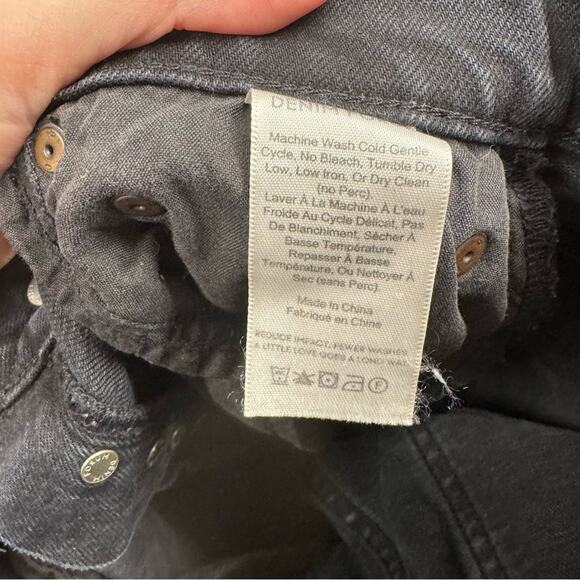 Denim Forum Black The Yoko High Rise Slim Fit Jeans 24 Raw Hem Button Fly Casual - Picture 13 of 14